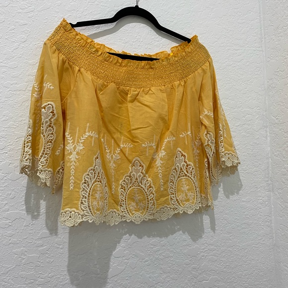 💥PRICE ⬇️ Bleuh ciel  -  Yellow Boho Off the Shoulders Blouse - M - Picture 3 of 6